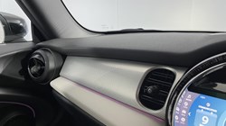 2022 (72) MINI HATCHBACK 1.5 Cooper Exclusive Premium 3dr Auto 5308380