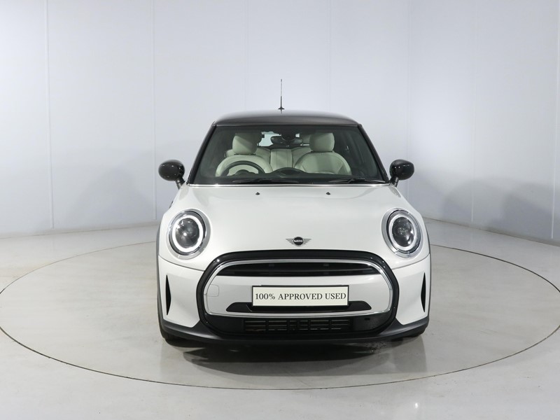2022 (72) MINI HATCHBACK 1.5 Cooper Exclusive Premium 3dr Auto 5160082