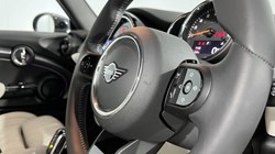 2022 (72) MINI HATCHBACK 1.5 Cooper Exclusive Premium 3dr Auto 5308376