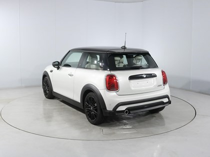 2022 (72) MINI HATCHBACK 1.5 Cooper Exclusive Premium 3dr Auto