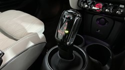2022 (72) MINI HATCHBACK 1.5 Cooper Exclusive Premium 3dr Auto 5160076