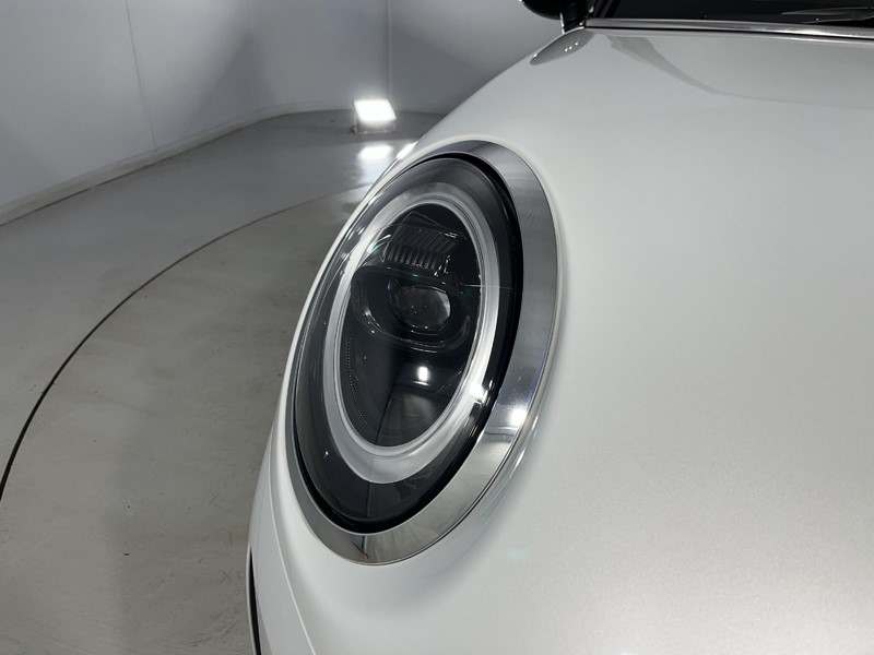 2022 (72) MINI HATCHBACK 1.5 Cooper Exclusive Premium 3dr Auto 5308391