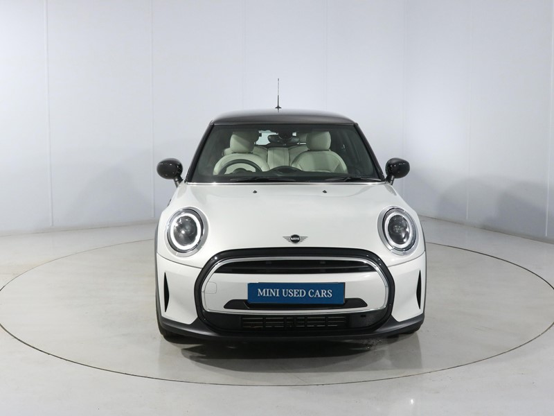 2022 (72) MINI HATCHBACK 1.5 Cooper Exclusive Premium 3dr Auto 5308371
