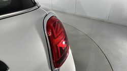 2022 (72) MINI HATCHBACK 1.5 Cooper Exclusive Premium 3dr Auto 5160105