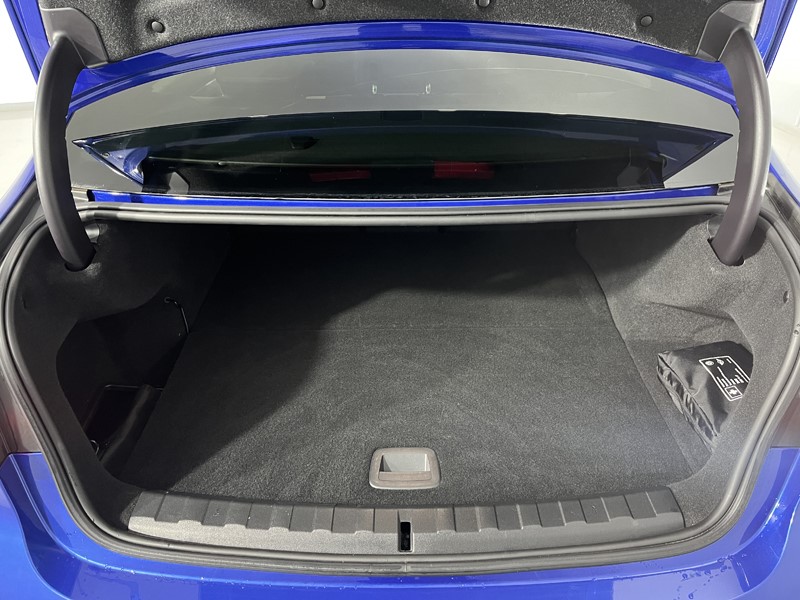 2024 (24) BMW 3 SERIES 330e M Sport 4dr Step Auto 5151737