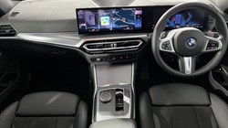 2024 (24) BMW 3 SERIES 330e M Sport 4dr Step Auto 5151728