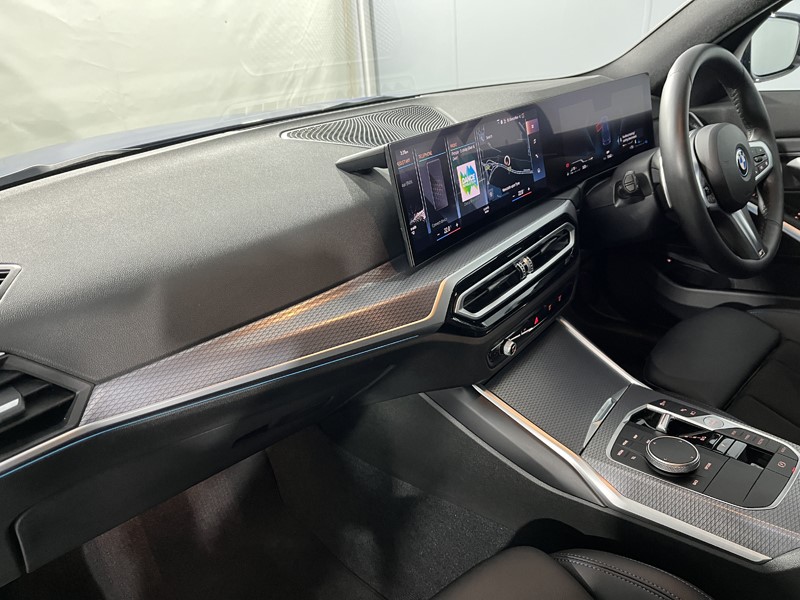 2024 (24) BMW 3 SERIES 330e M Sport 4dr Step Auto 5151731