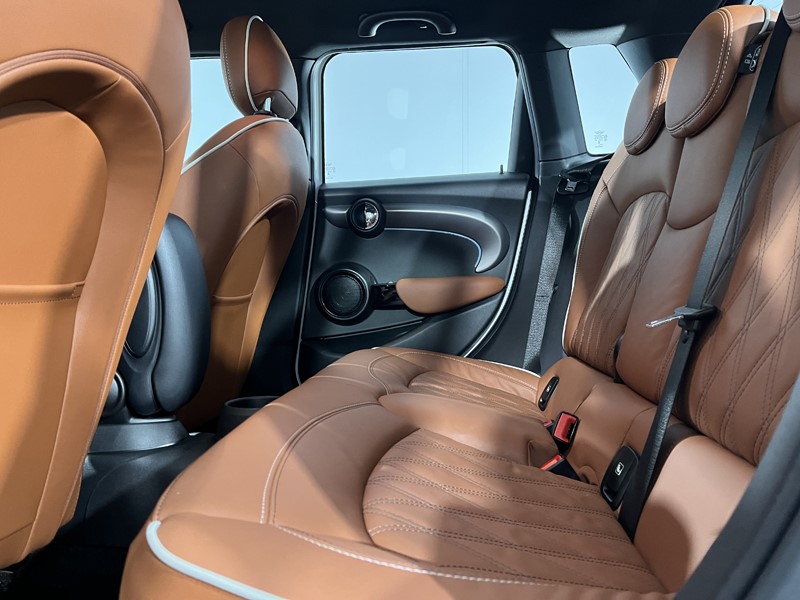 2023 (23) MINI HATCHBACK 1.5 Cooper Exclusive Premium 5dr Auto 5164629