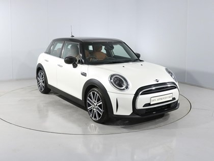 2023 (23) MINI HATCHBACK 1.5 Cooper Exclusive Premium 5dr Auto