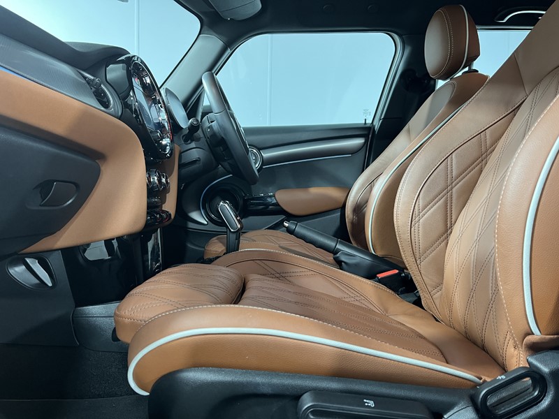 2023 (23) MINI HATCHBACK 1.5 Cooper Exclusive Premium 5dr Auto 5164628