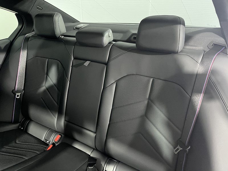 2026 (26) BMW I5 250kW eDr40 M Sport Pro 84kWh 4dr Auto Tech PLUS/Comf PLUS 5601406