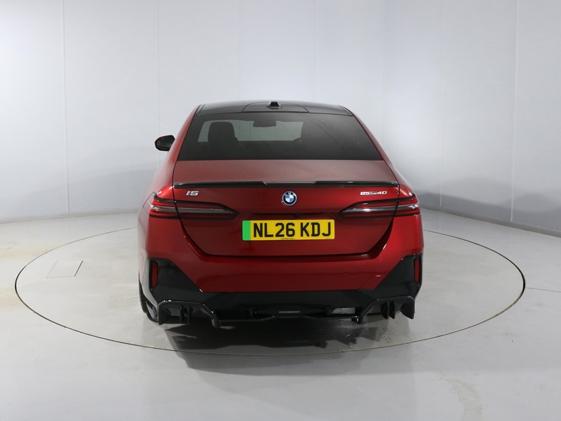 2026 (26) BMW I5 250kW eDr40 M Sport Pro 84kWh 4dr Auto Tech PLUS/Comf PLUS 5601409