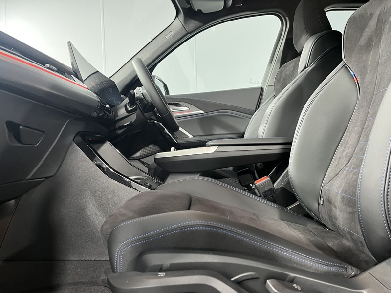 2026 (26) BMW iX1 150kW eDrive20 M Sport 65kWh 5dr Auto 5601482