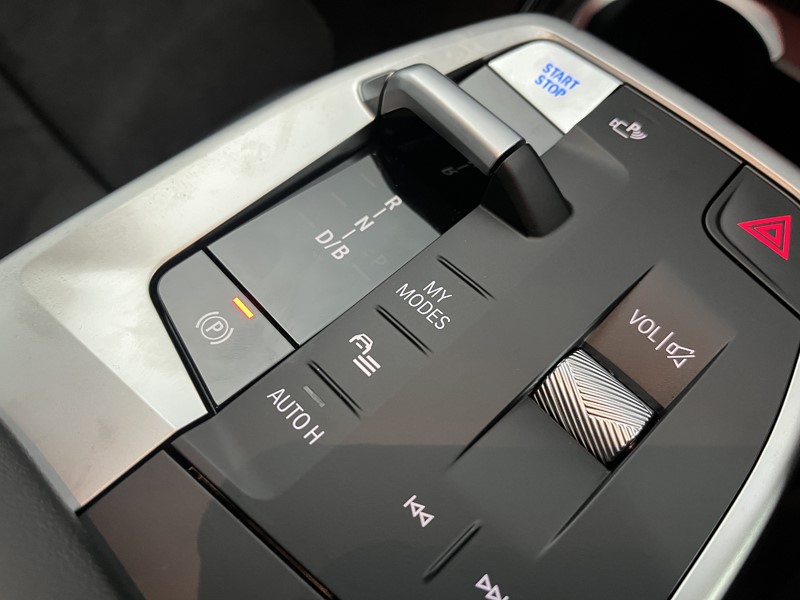 2026 (26) BMW iX1 150kW eDrive20 M Sport 65kWh 5dr Auto 5601480