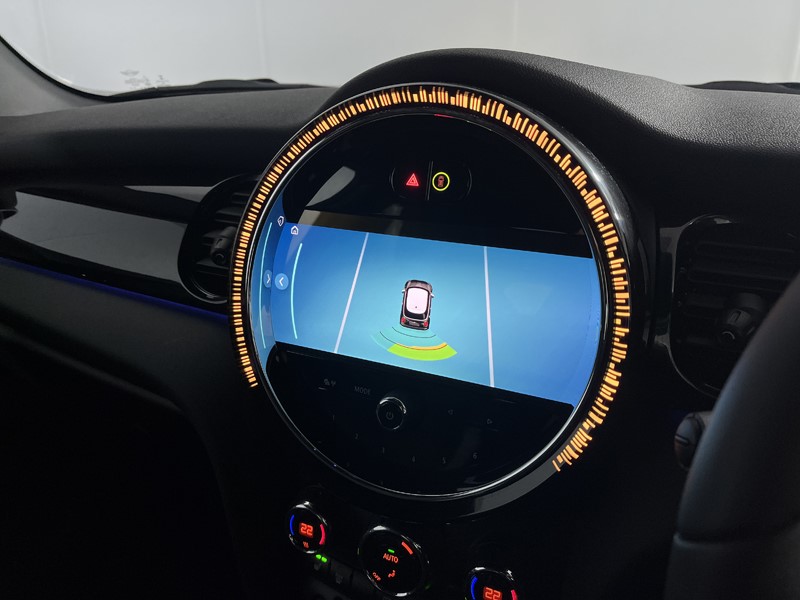 2023 (72) MINI HATCHBACK 1.5 Cooper Sport 3dr Auto 5188068