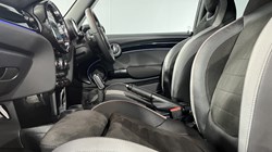 2023 (72) MINI HATCHBACK 1.5 Cooper Sport 3dr Auto 5188085