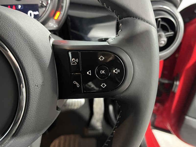 2023 (72) MINI HATCHBACK 1.5 Cooper Sport 3dr Auto 5188074