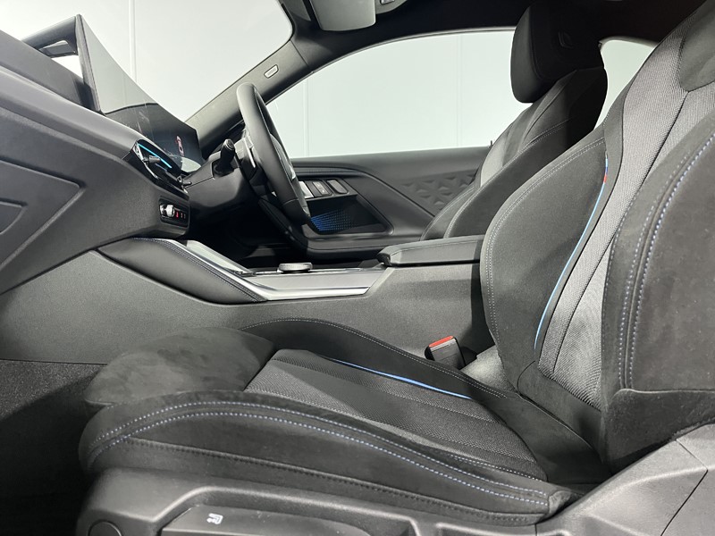 2026 (26) BMW 2 SERIES 220i M Sport Pro 2dr Step Auto 5461039