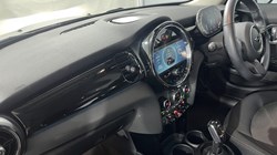 2023 (23) MINI HATCHBACK 1.5 Cooper Classic Premium 5dr Auto 5197517