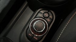 2023 (23) MINI HATCHBACK 1.5 Cooper Classic Premium 5dr Auto 5197541