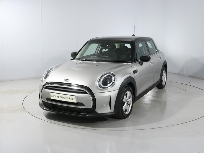 2023 (23) MINI HATCHBACK 1.5 Cooper Classic Premium 5dr Auto 5197549
