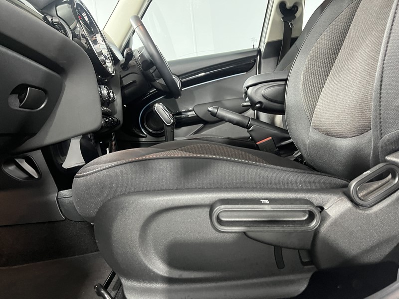 2023 (23) MINI HATCHBACK 1.5 Cooper Classic Premium 5dr Auto 5197543