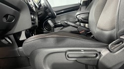 2023 (23) MINI HATCHBACK 1.5 Cooper Classic Premium 5dr Auto 5197543
