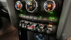2023 (23) MINI HATCHBACK 1.5 Cooper Classic Premium 5dr Auto 5197539
