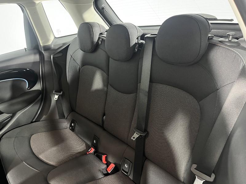 2023 (23) MINI HATCHBACK 1.5 Cooper Classic Premium 5dr Auto 5197522