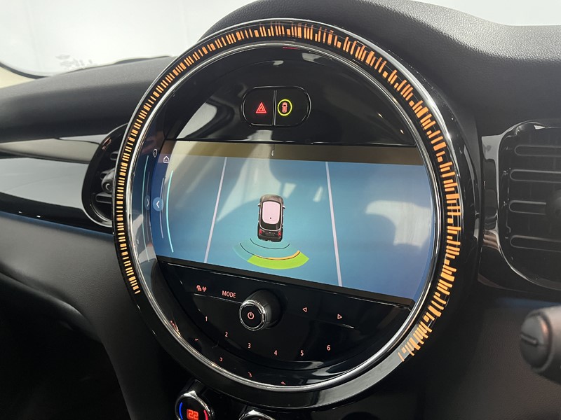 2023 (23) MINI HATCHBACK 1.5 Cooper Classic Premium 5dr Auto 5197527