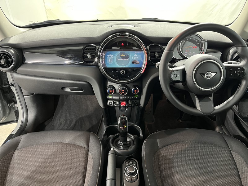 2022 (22) MINI HATCHBACK 1.5 Cooper Classic 3dr Auto 5169787