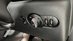 2022 (22) MINI HATCHBACK 1.5 Cooper Classic 3dr Auto 5169803