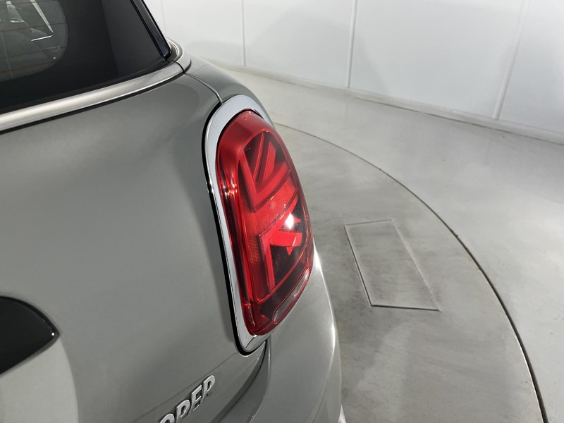 2022 (22) MINI HATCHBACK 1.5 Cooper Classic 3dr Auto 5169821