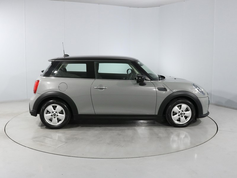 2022 (22) MINI HATCHBACK 1.5 Cooper Classic 3dr Auto 5169786