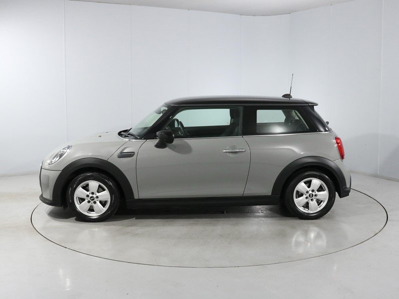 2022 (22) MINI HATCHBACK 1.5 Cooper Classic 3dr Auto 5169824