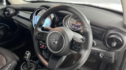 2022 (22) MINI HATCHBACK 1.5 Cooper Classic 3dr Auto 5169789