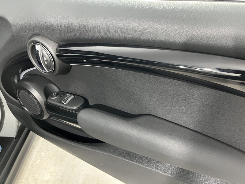 2022 (22) MINI HATCHBACK 1.5 Cooper Classic 3dr Auto 5169802