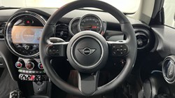 2022 (22) MINI HATCHBACK 1.5 Cooper Classic 3dr Auto 5169788