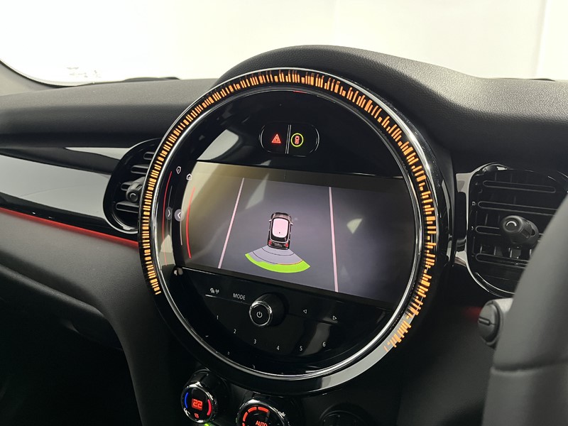 2022 (72) MINI HATCHBACK 1.5 Cooper Sport 3dr Auto 5170168