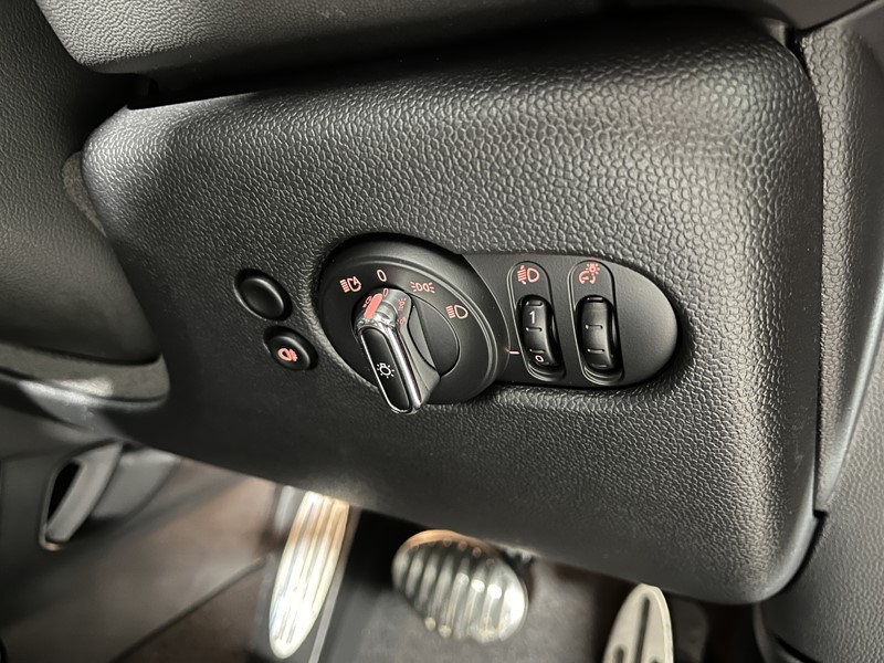 2022 (72) MINI HATCHBACK 1.5 Cooper Sport 3dr Auto 5170171