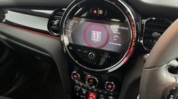 2022 (72) MINI HATCHBACK 1.5 Cooper Sport 3dr Auto 5170159