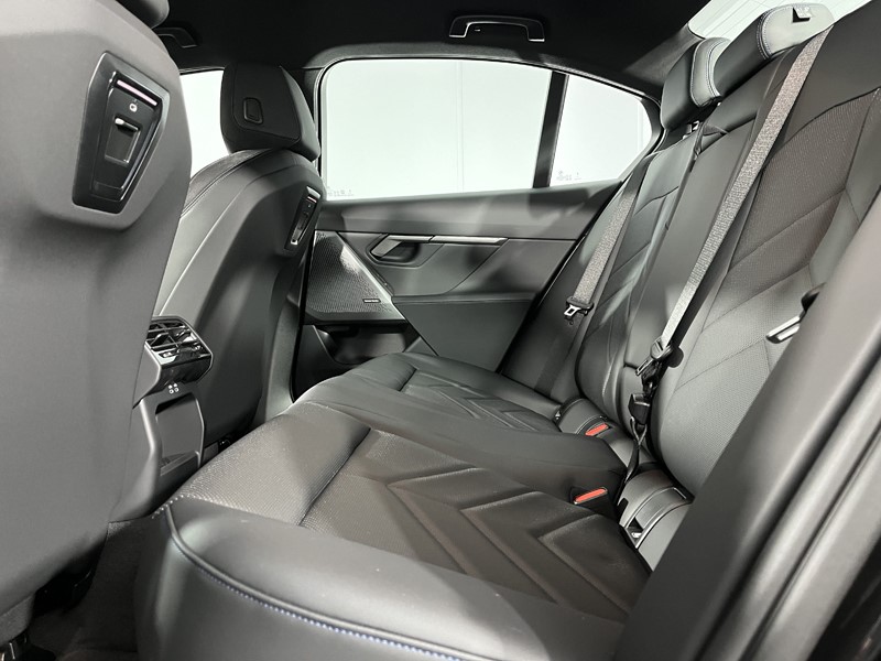 2025 (75) BMW I5 250kW eDrive40 M Sport 84kWh 4dr Auto 5248730