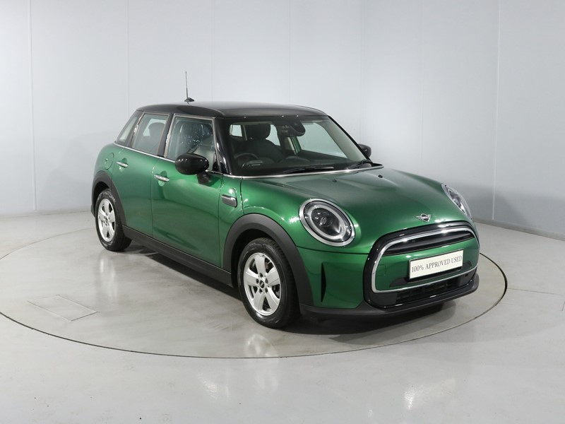 2024 (73) MINI HATCHBACK 1.5 Cooper Classic Premium 5dr Auto