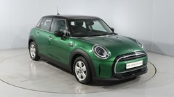2024 (73) MINI HATCHBACK 1.5 Cooper Classic Premium 5dr Auto 5188171