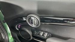 2024 (73) MINI HATCHBACK 1.5 Cooper Classic Premium 5dr Auto 5188189