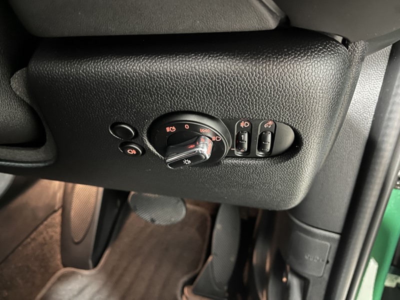 2024 (73) MINI HATCHBACK 1.5 Cooper Classic Premium 5dr Auto 5188190