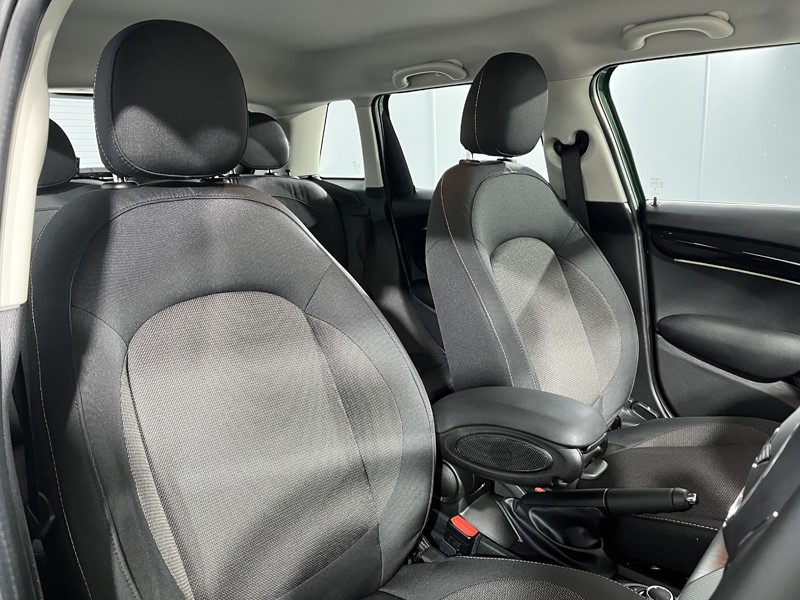 2024 (73) MINI HATCHBACK 1.5 Cooper Classic Premium 5dr Auto 5188181