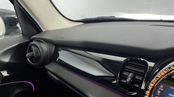 2024 (73) MINI HATCHBACK 1.5 Cooper Classic Premium 5dr Auto 5188195