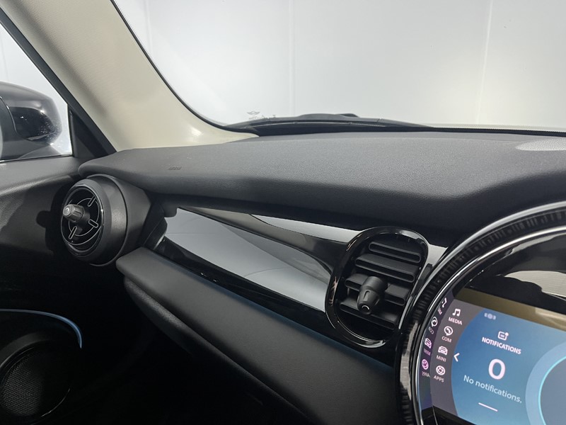 2022 (22) MINI HATCHBACK 1.5 Cooper Classic 3dr 5197576