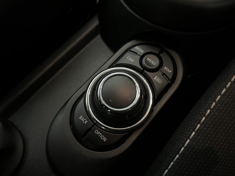 2022 (22) MINI HATCHBACK 1.5 Cooper Classic 3dr 5197583